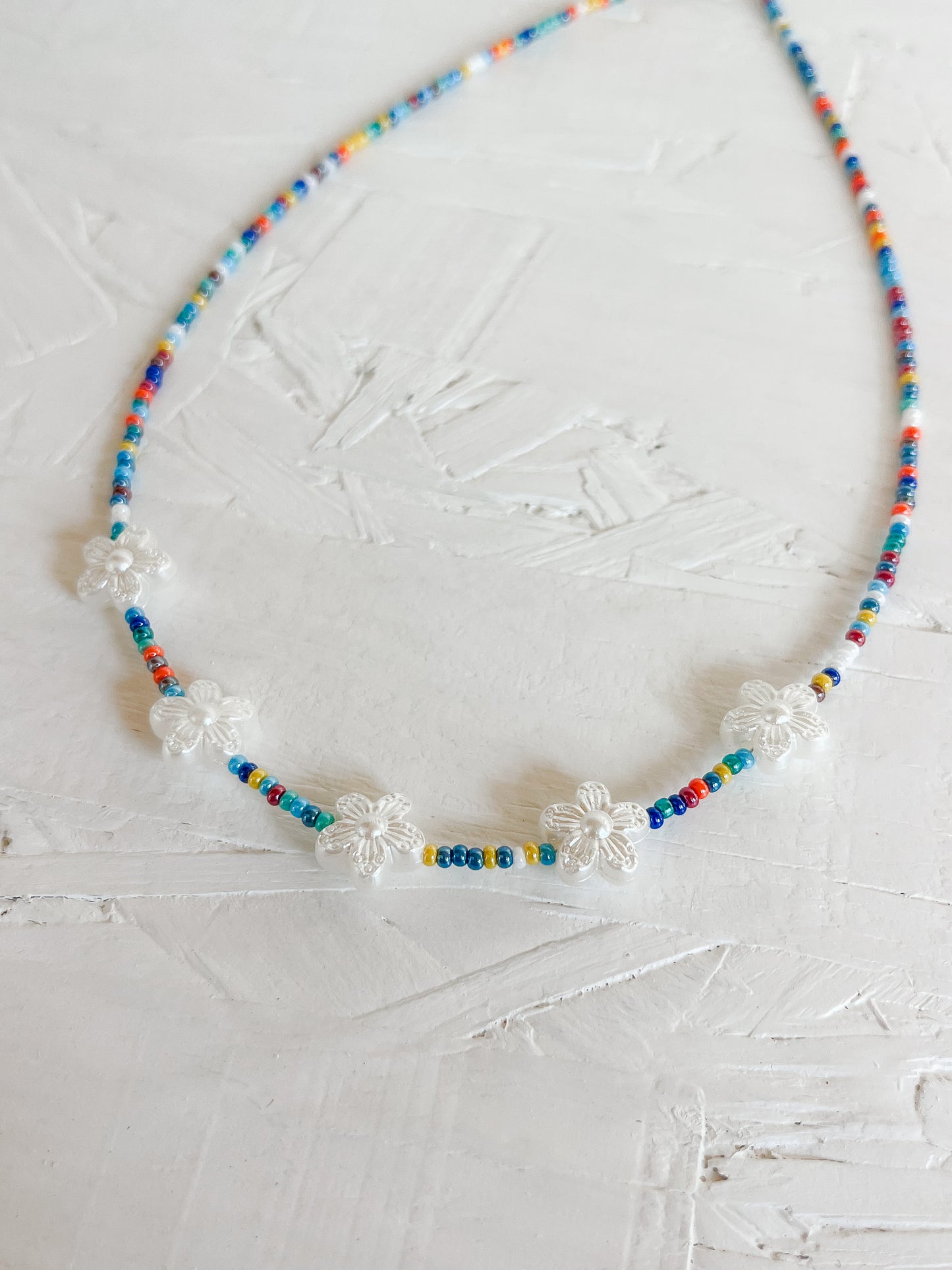 Multicolor flower choker