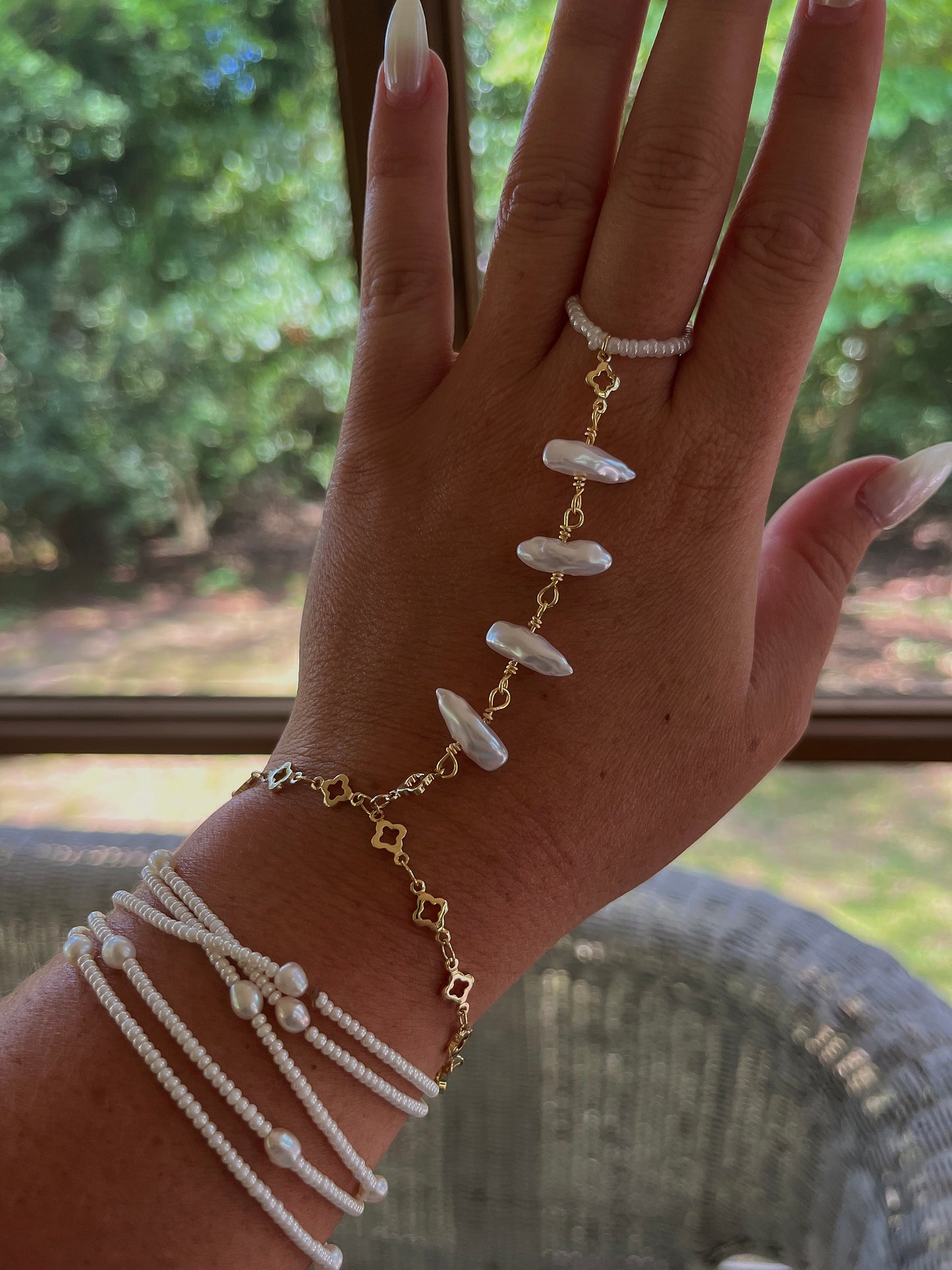 Olandria hand chain
