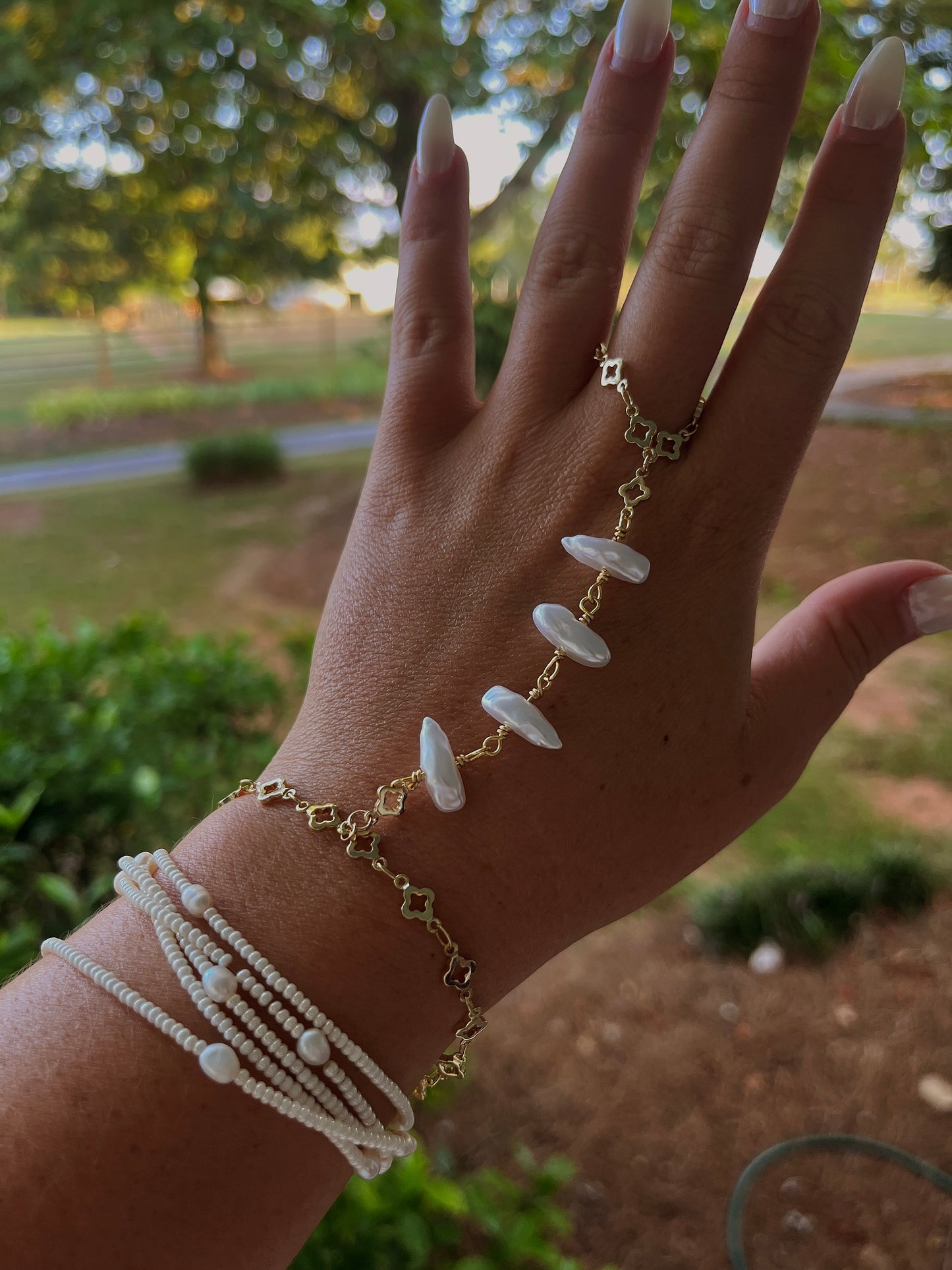 Olandria hand chain