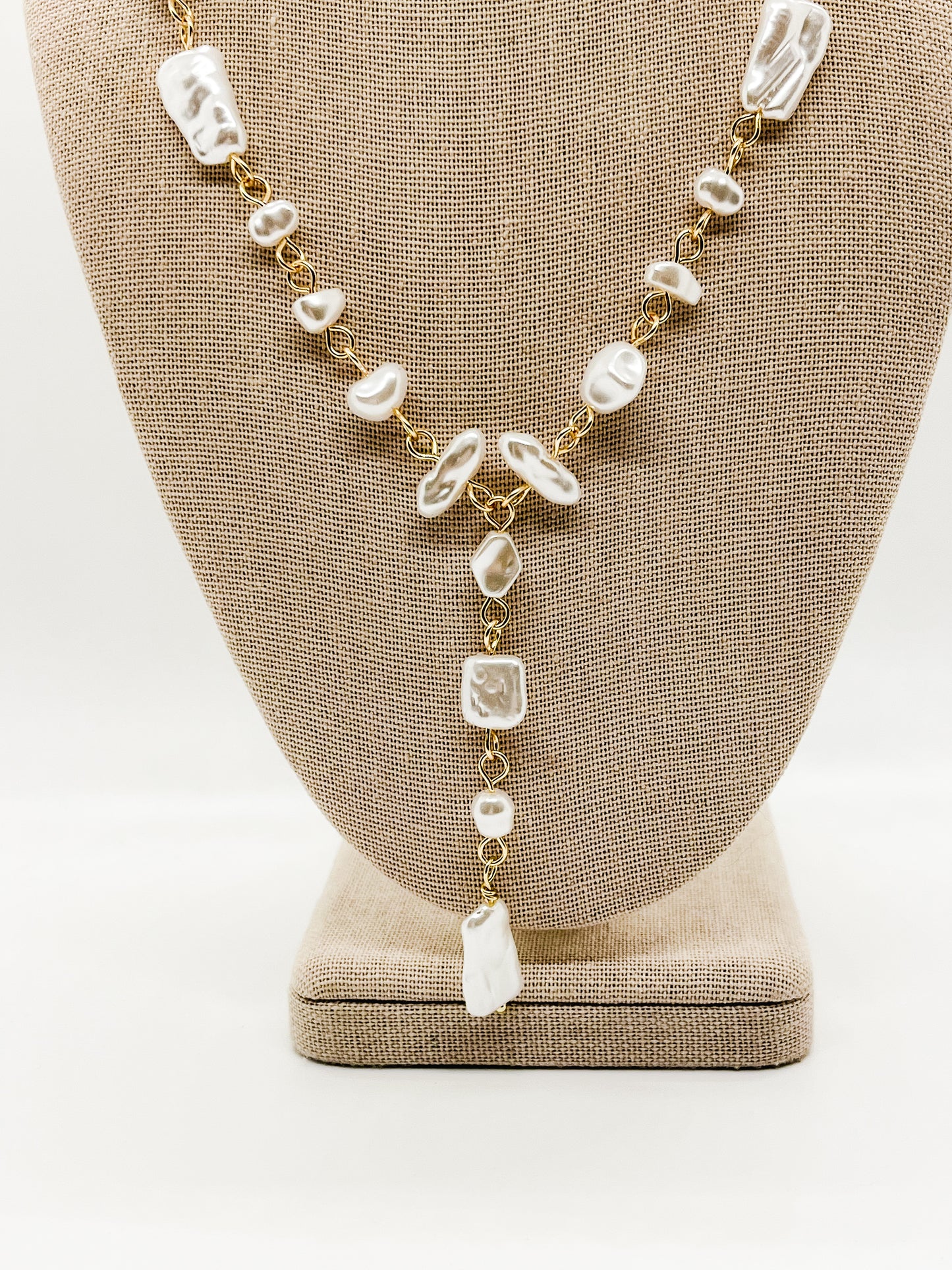 Faux Pearl lariat
