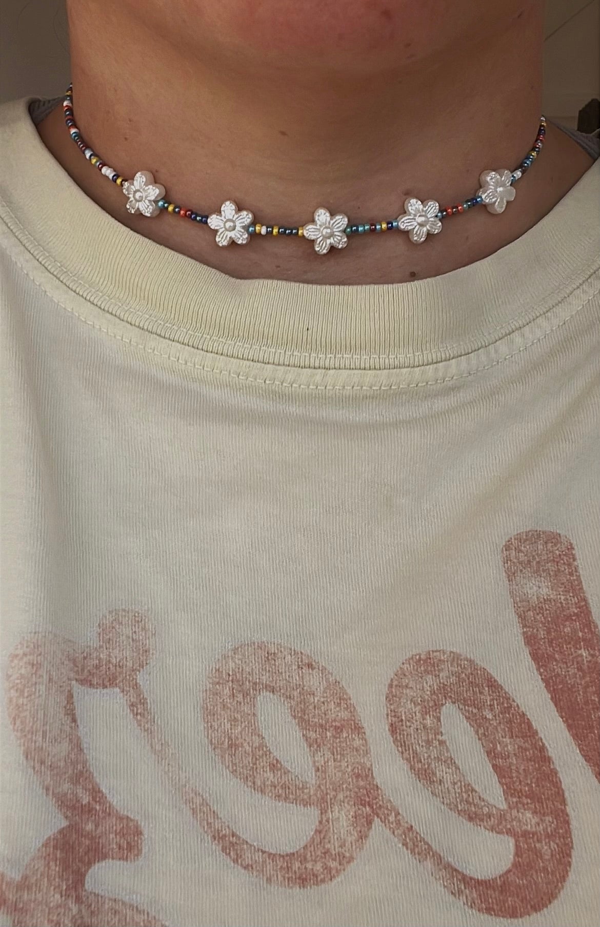 Multicolor flower choker