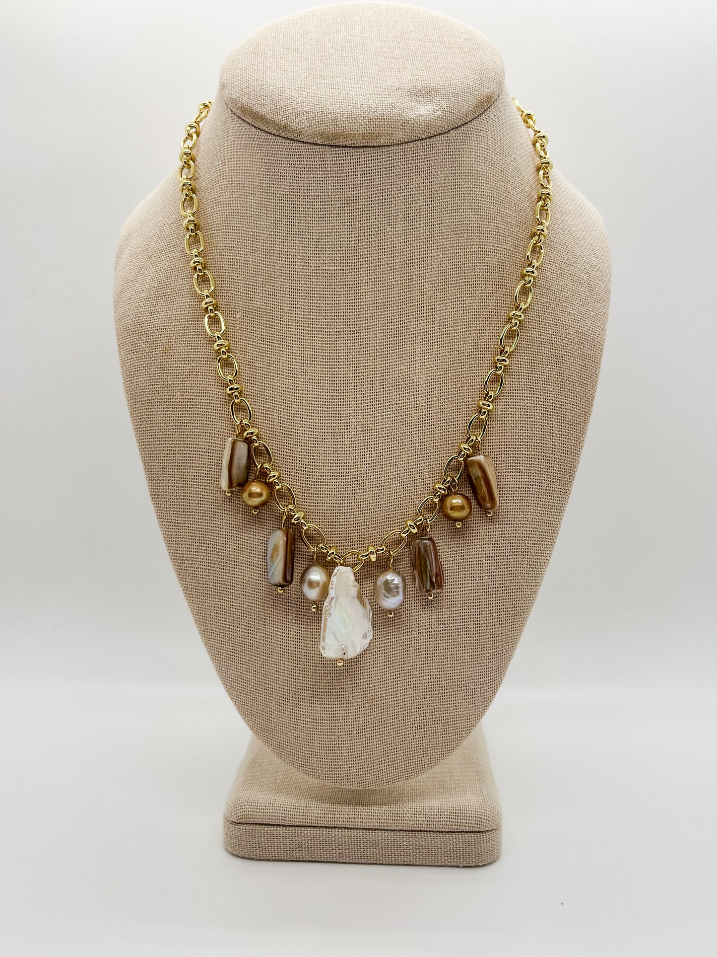 Freshwater Pearl charm necklace