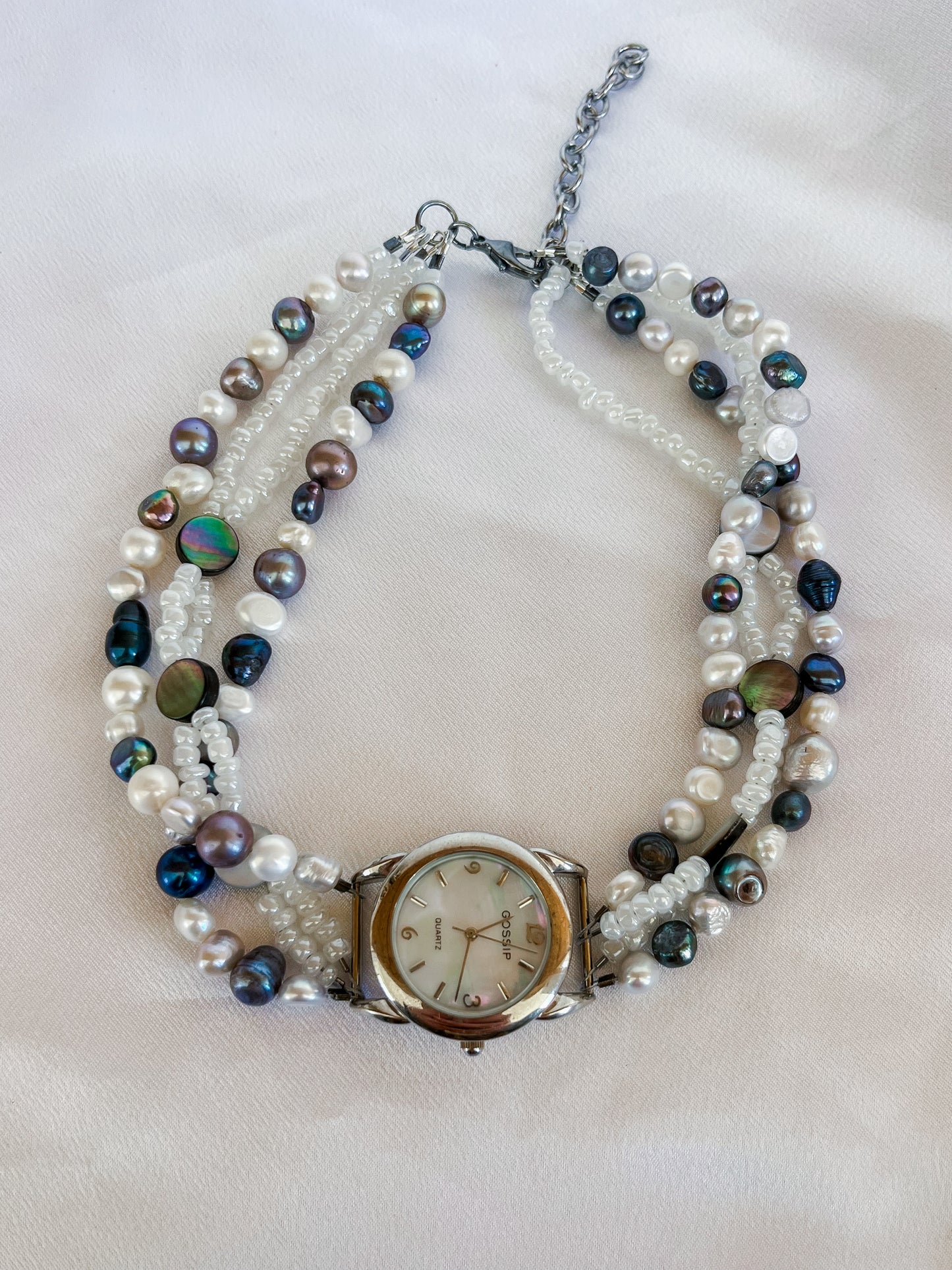 Tabitha choker