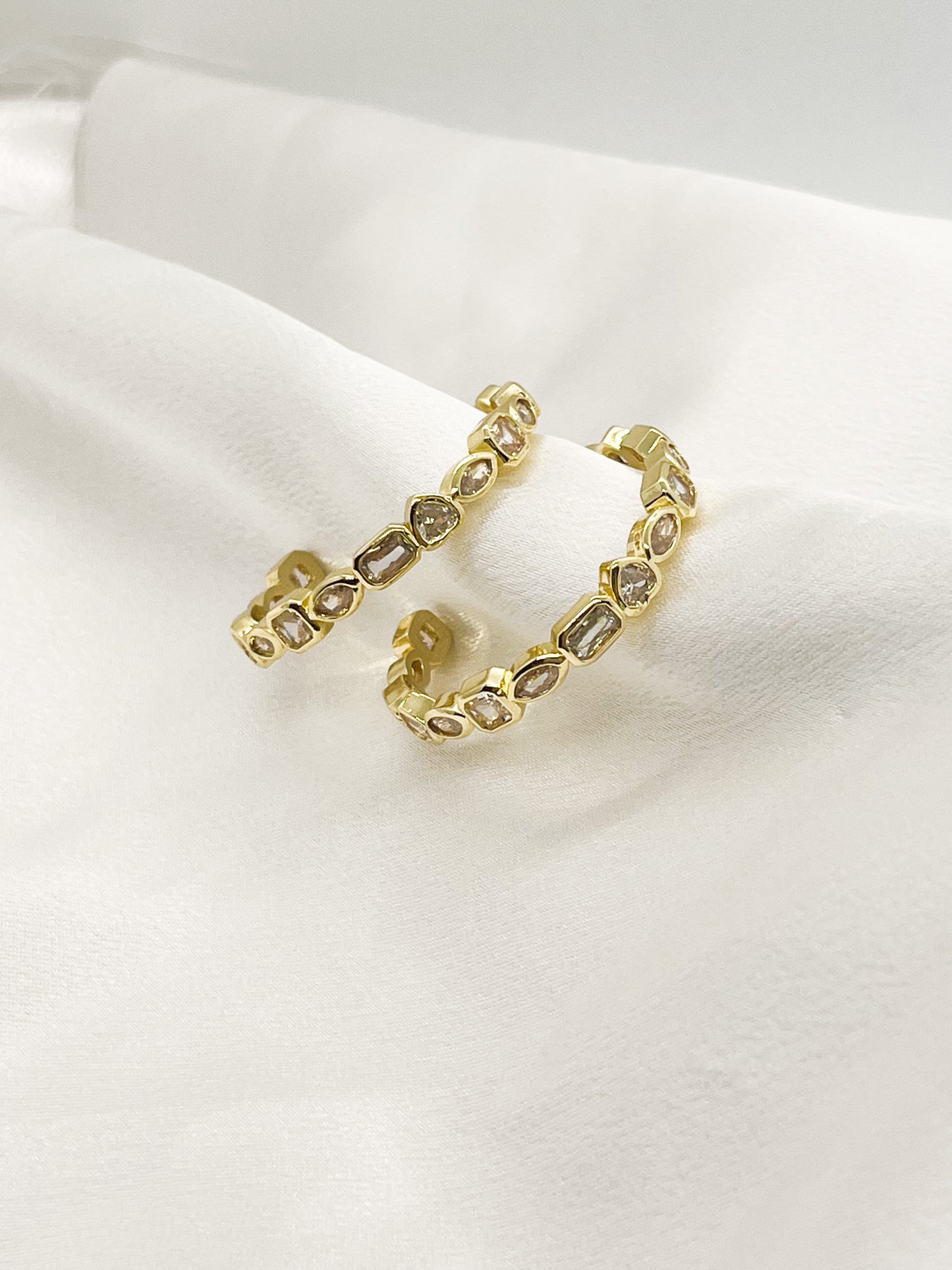 Cressida hoops