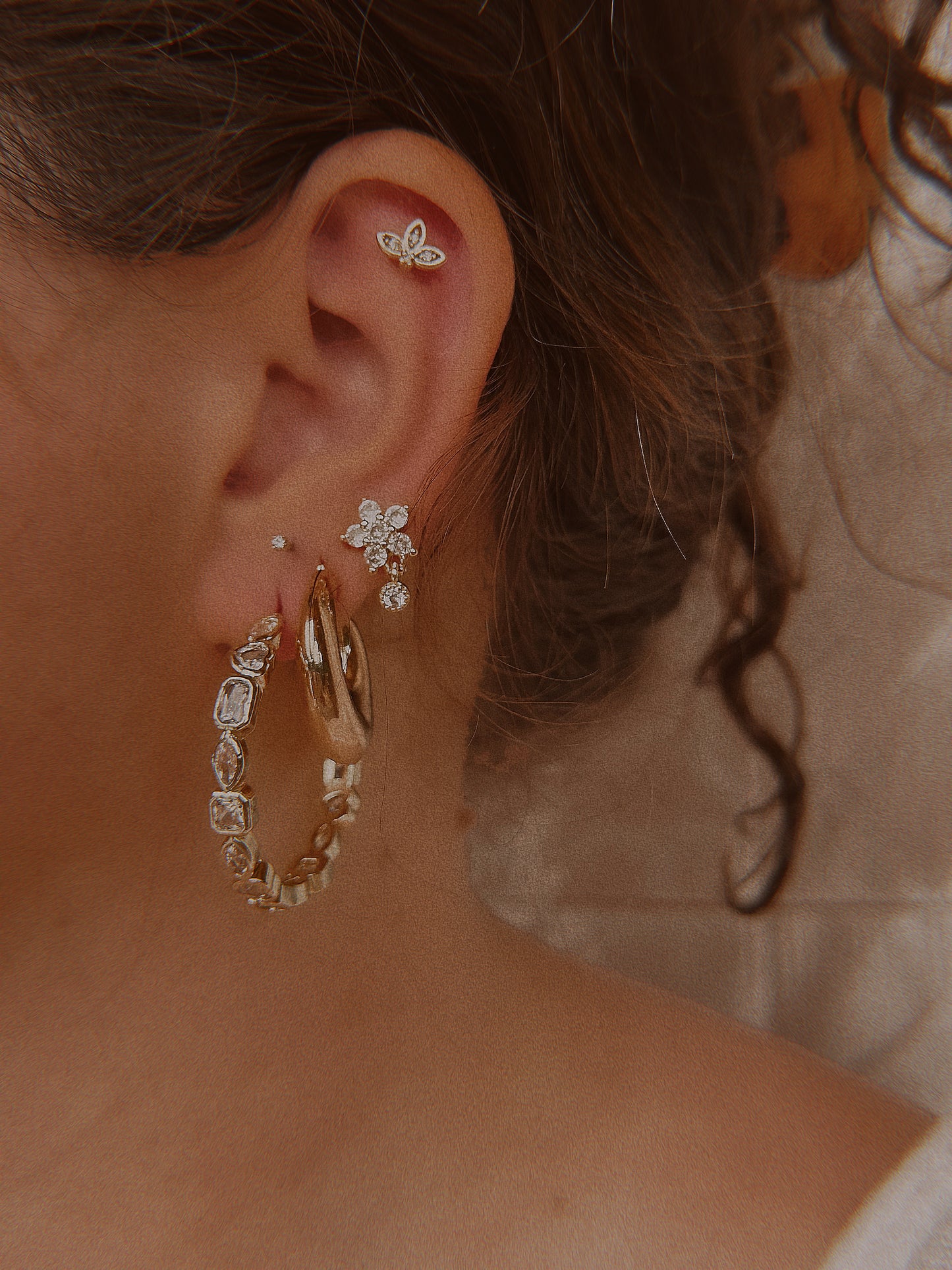 Cosmo studs