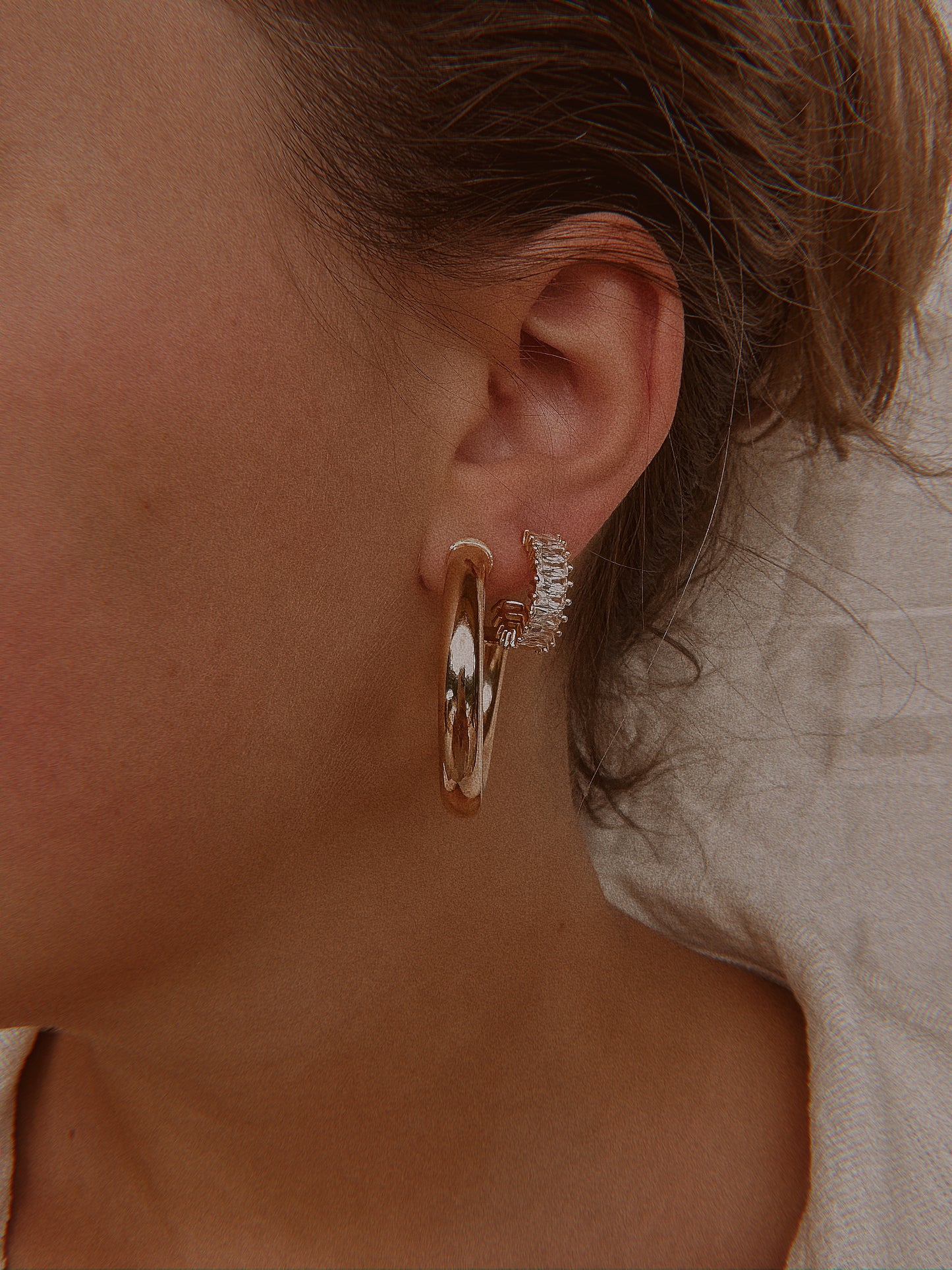 Aphrodite hoops