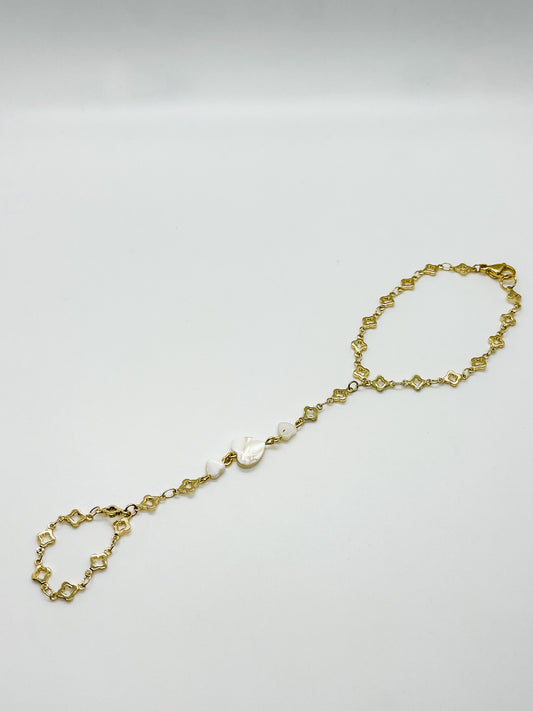 Hannah hand chain