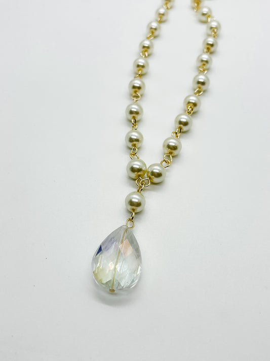 Pearl & iridescent teardrop necklace