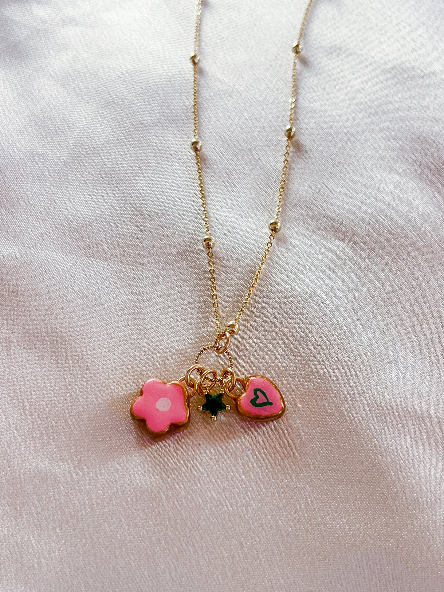 Pink flower & heart necklace