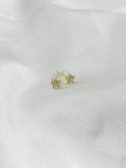 Daisy studs