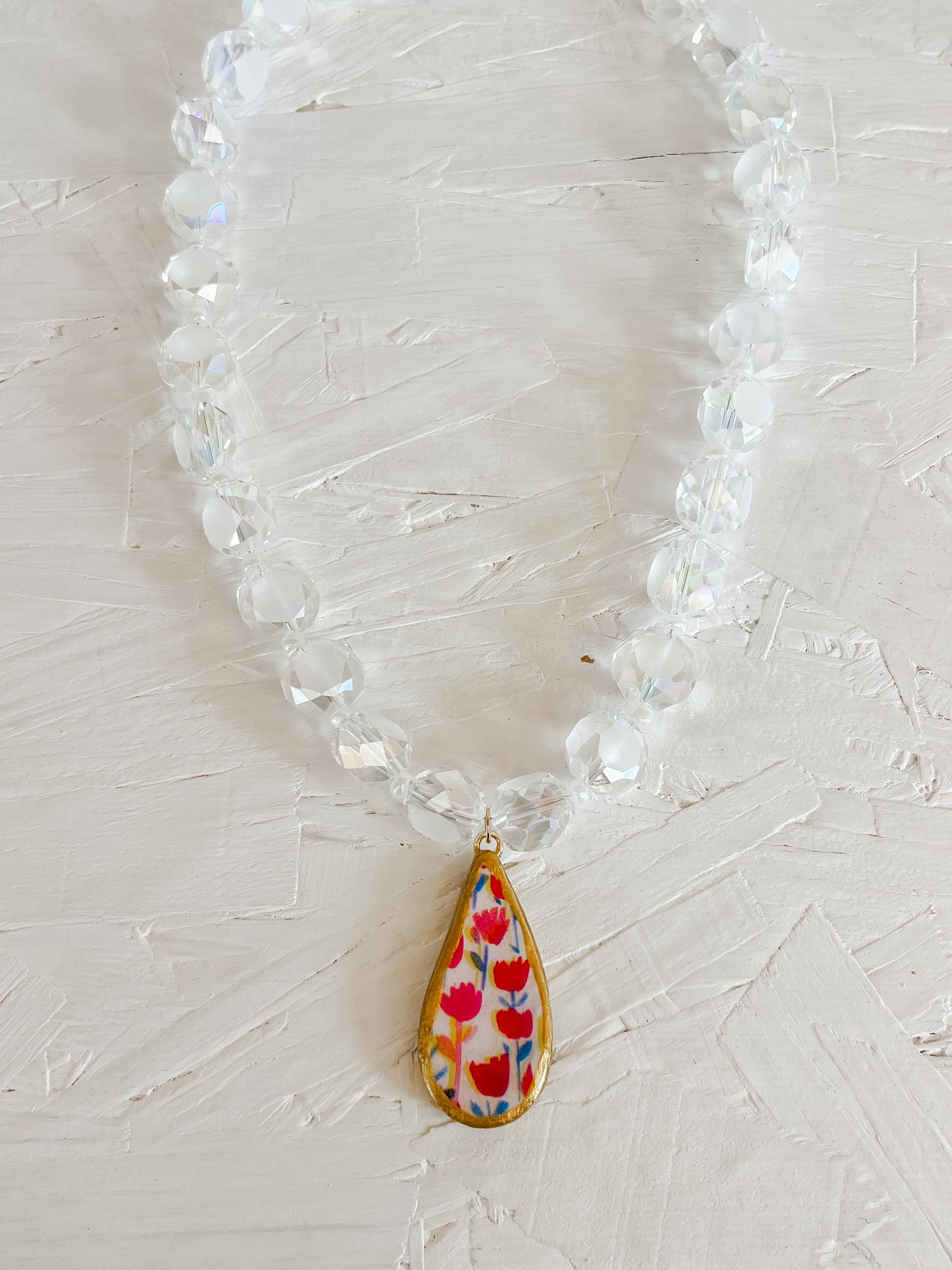 Red tulip necklace