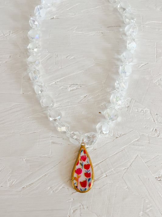 Red tulip necklace