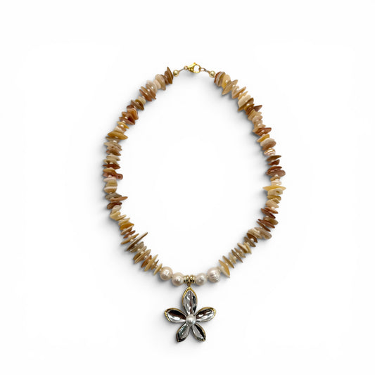 Bay Flower Necklace