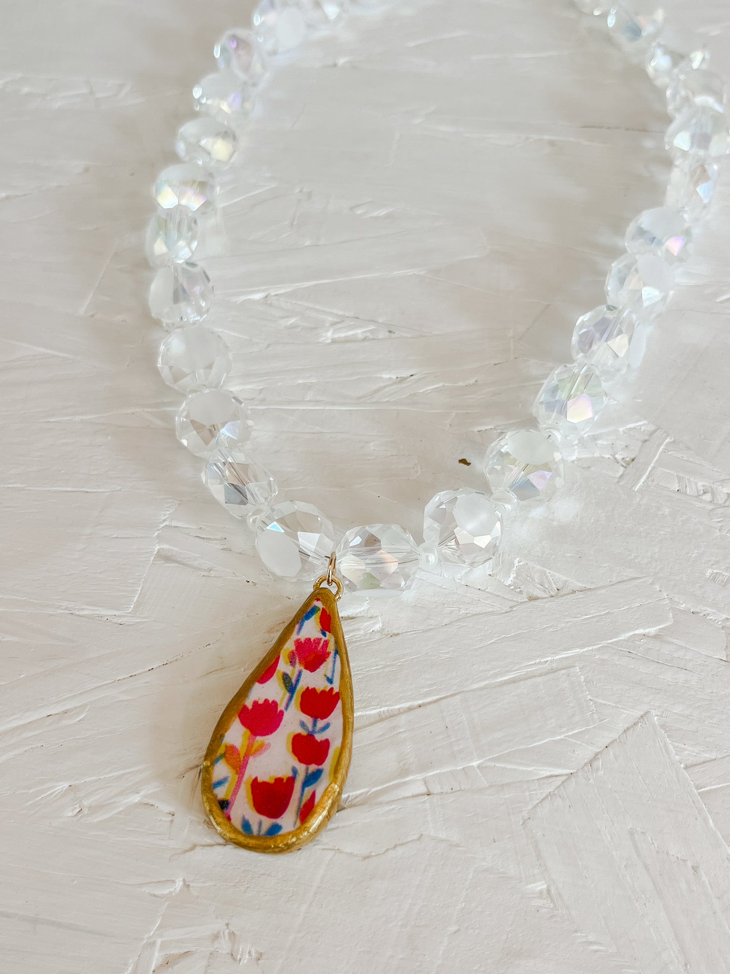 Red tulip necklace